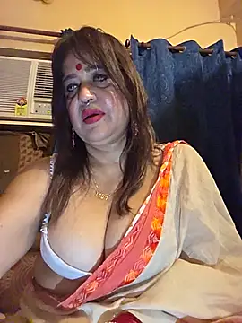 Hot Queen77 online show from 07-13-26, 06:51