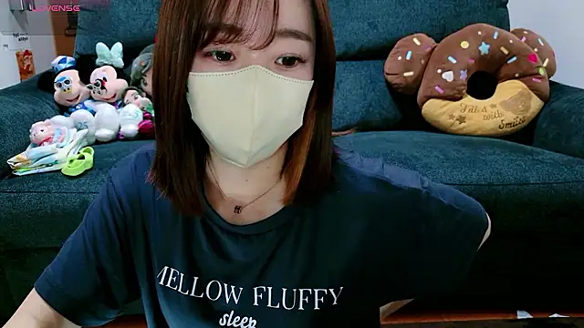 Snapshot of Rio_chan_ chatting on 05-21-26, 12:02 Rio chan online show from 05-21-26, 12:02