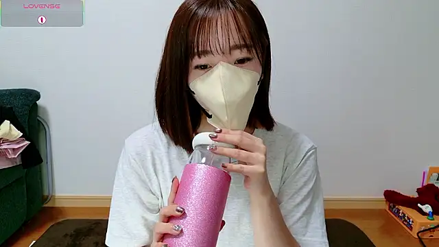 Snapshot of Rio_chan_ chatting on 04-19-26, 12:39 Rio chan online show from 04-19-26, 12:39