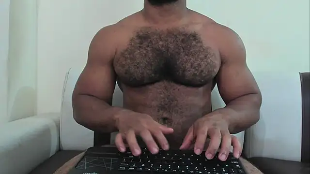 Snapshot of lunainsane58 chatting on 06-12-26, 01:42 lunainsane58 online show from 06-12-26, 01:42
