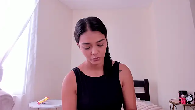 evely coelloo online show from 03-06-25, 06:16