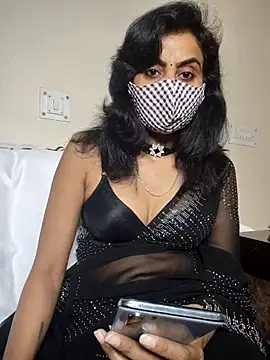 Snapshot of Raat_ki_rani_ chatting on 03-11-25, 03:56 Raat ki rani  online show from 03-11-25, 03:56