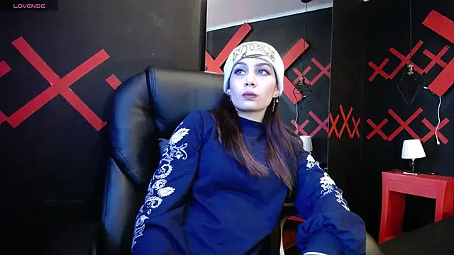 Snapshot of _yuyi chatting on 03-12-25, 11:10  yuyi online show from 03-12-25, 11:10