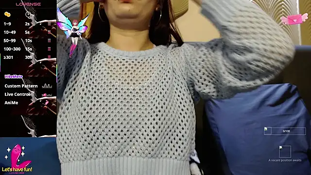 Snapshot of _yuyi chatting on 09-22-25, 12:55  yuyi online show from 09-22-25, 12:55