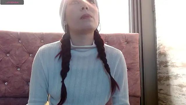  yuyi online show from 02-06-26, 12:23