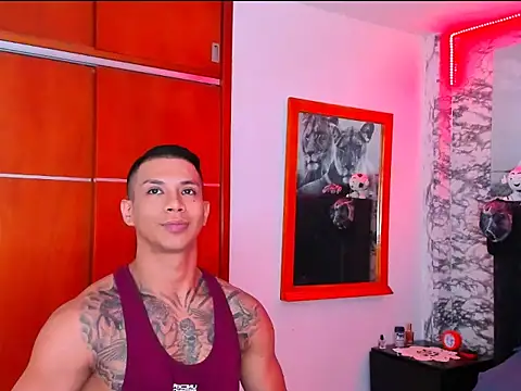 Aaron Toy online show from 01-10-26, 04:02