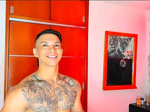 Aaron Toy online show from 01-06-26, 08:46