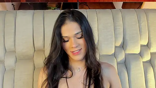 Isa Little Star online show from 03-06-26, 03:34