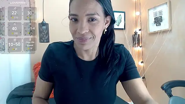 scarlet-foox online show from 10-28-25, 01:10