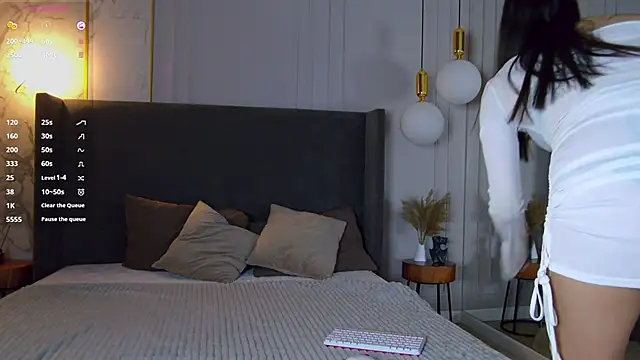 RizeShiro online show from 12-01-25, 05:41