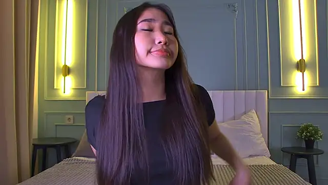 RizeShiro online show from 04-14-26, 05:23