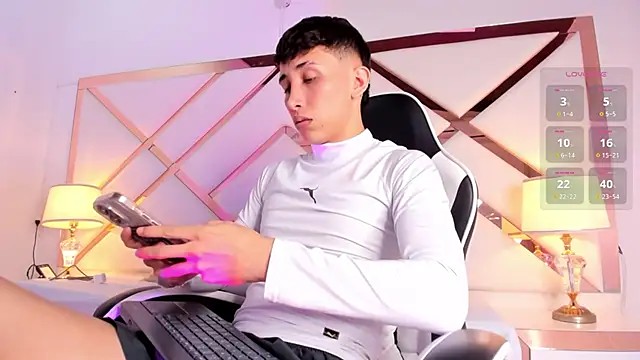 Snapshot of rome_hard chatting on 02-24-26, 07:37 rome hard online show from 02-24-26, 07:37