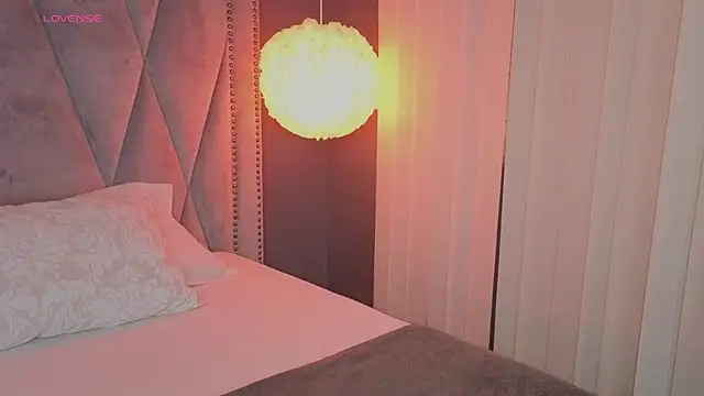 missy taylor  online show from 10-17-25, 08:10