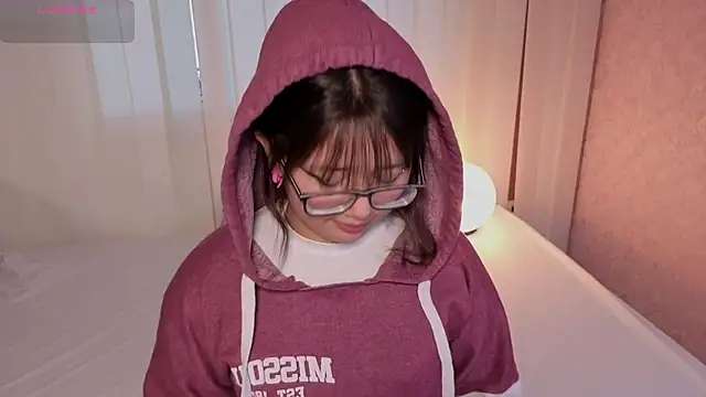 missy taylor  online show from 09-24-25, 07:53