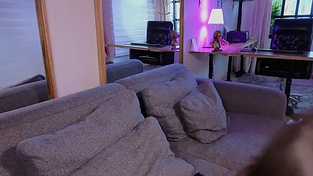 missy taylor  online show from 10-01-25, 08:35