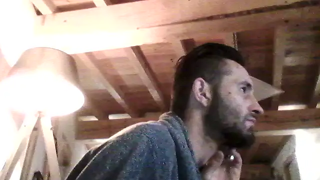 Snapshot of Bigkisslove chatting on 02-08-26, 05:16 Bigkisslove online show from 02-08-26, 05:16