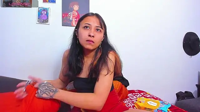 Snapshot of Hot_Teens69 chatting on 09-23-25, 10:06 Hot Teens69 online show from 09-23-25, 10:06