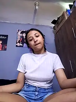 Snapshot of Hot_Teens69 chatting on 04-04-26, 05:08 Hot Teens69 online show from 04-04-26, 05:08