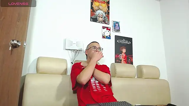 Snapshot of Hot_Teens69 chatting on 03-13-25, 12:48 Hot Teens69 online show from 03-13-25, 12:48