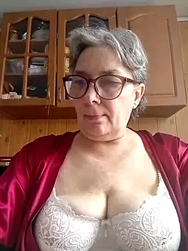Snapshot of IrinaSweet54 chatting on 02-22-26, 11:01 IrinaSweet54 online show from 02-22-26, 11:01