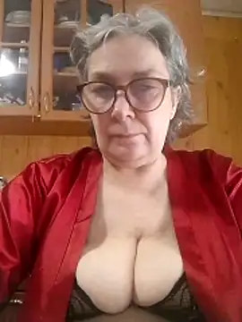 Snapshot of IrinaSweet54 chatting on 05-06-26, 07:01 IrinaSweet54 online show from 05-06-26, 07:01