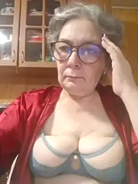 Snapshot of IrinaSweet54 chatting on 11-05-25, 08:28 IrinaSweet54 online show from 11-05-25, 08:28