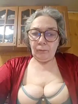 Snapshot of IrinaSweet54 chatting on 05-12-26, 07:38 IrinaSweet54 online show from 05-12-26, 07:38