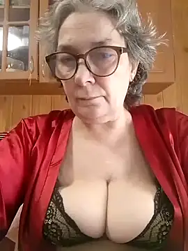 Snapshot of IrinaSweet54 chatting on 05-17-26, 07:41 IrinaSweet54 online show from 05-17-26, 07:41