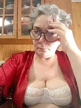 Snapshot of IrinaSweet54 chatting on 10-31-25, 08:00 IrinaSweet54 online show from 10-31-25, 08:00