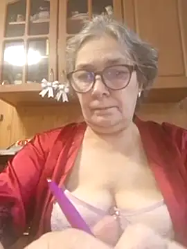 Snapshot of IrinaSweet54 chatting on 12-01-25, 08:37 IrinaSweet54 online show from 12-01-25, 08:37