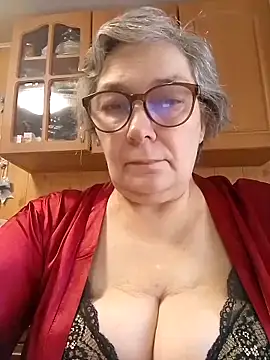 Snapshot of IrinaSweet54 chatting on 02-18-26, 07:28 IrinaSweet54 online show from 02-18-26, 07:28