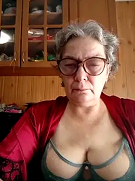 Snapshot of IrinaSweet54 chatting on 10-28-25, 08:24 IrinaSweet54 online show from 10-28-25, 08:24