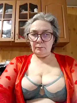 Snapshot of IrinaSweet54 chatting on 05-13-26, 07:15 IrinaSweet54 online show from 05-13-26, 07:15