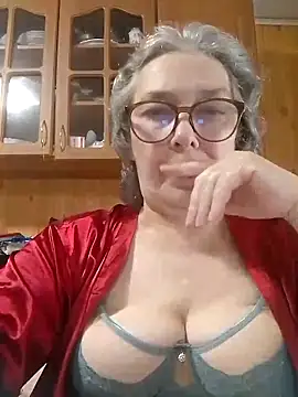 Snapshot of IrinaSweet54 chatting on 06-12-26, 09:40 IrinaSweet54 online show from 06-12-26, 09:40