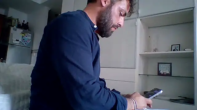 Snapshot of bobotatto chatting on 05-21-26, 05:43 bobotatto online show from 05-21-26, 05:43
