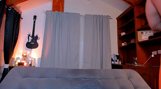 Snapshot of max_dic1 chatting on 01-23-25, 02:33 max dic1 online show from 01-23-25, 02:33