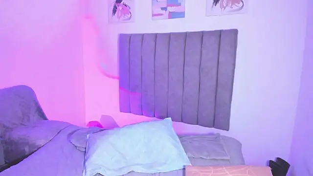 sarah  bigboobs online show from 12-17-25, 04:06