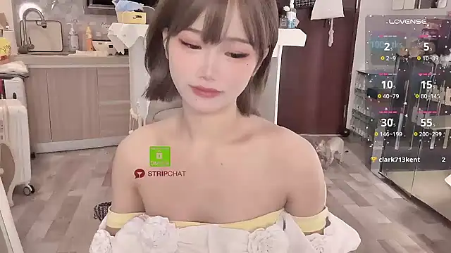 -XunMengLong- online show from 12-14-24, 08:02