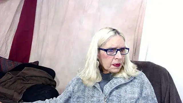 Snapshot of Jean_Saint_Sin chatting on 01-09-26, 05:53 Jean Saint Sin online show from 01-09-26, 05:53