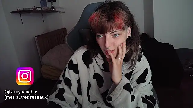 Nixxy naughty online show from 03-10-25, 09:29