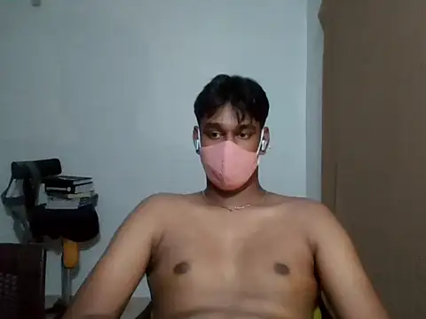 brownguy1234 online show from 03-19-25, 08:22