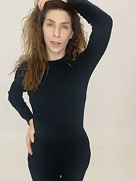 Snapshot of YourSuperModel chatting on 09-27-25, 02:56 YourSuperModel online show from 09-27-25, 02:56