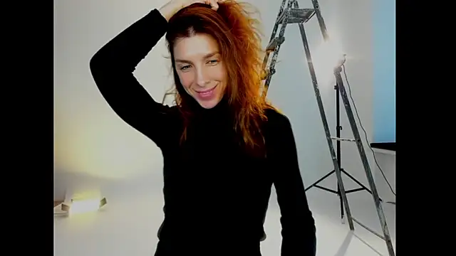 Snapshot of YourSuperModel chatting on 05-01-26, 02:33 YourSuperModel online show from 05-01-26, 02:33