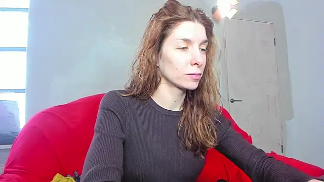 Snapshot of YourSuperModel chatting on 02-14-25, 07:28 YourSuperModel online show from 02-14-25, 07:28