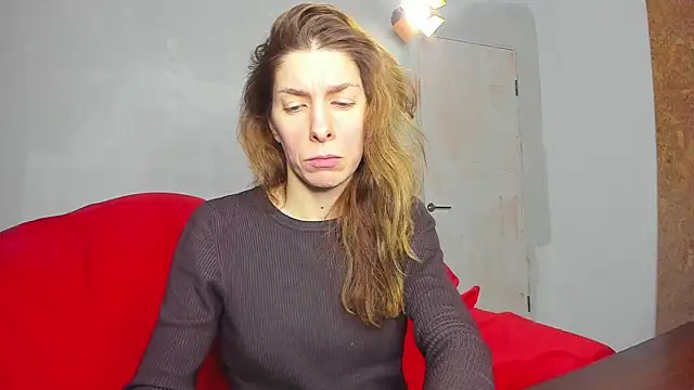 Snapshot of YourSuperModel chatting on 02-13-25, 01:37 YourSuperModel online show from 02-13-25, 01:37