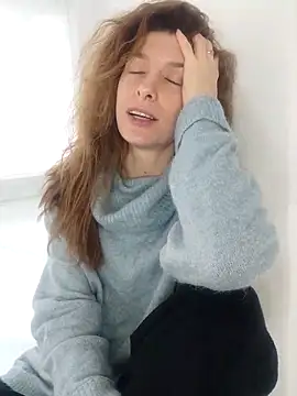 Snapshot of YourSuperModel chatting on 09-26-25, 11:17 YourSuperModel online show from 09-26-25, 11:17