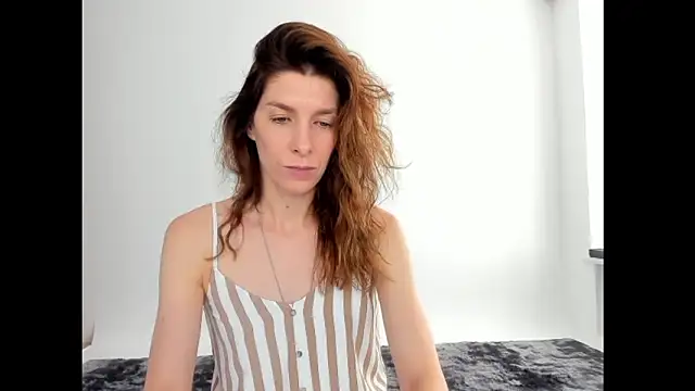 Snapshot of YourSuperModel chatting on 05-19-26, 05:58 YourSuperModel online show from 05-19-26, 05:58