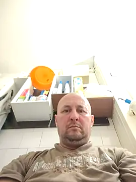 Snapshot of intx800 chatting on 04-10-26, 03:41 intx800 online show from 04-10-26, 03:41