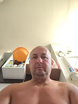 Snapshot of intx800 chatting on 06-21-26, 05:13 intx800 online show from 06-21-26, 05:13