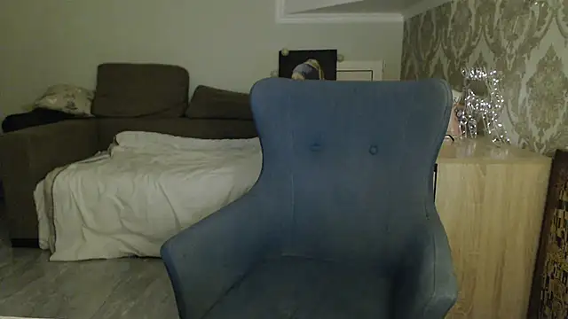 Mallinia online show from 12-19-25, 09:17